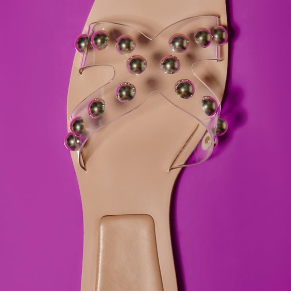 ZARA, Stylish Tan Sandals with Gold Accents - Picture 4 of 7